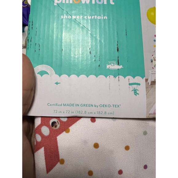 Pillowfort Shower Curtian Polka Dot Children Pals 72" x 72" Cotton Twill - Picture 3 of 3